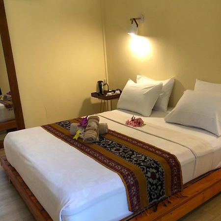 Waroeng Senaru Hotell Eksteriør bilde